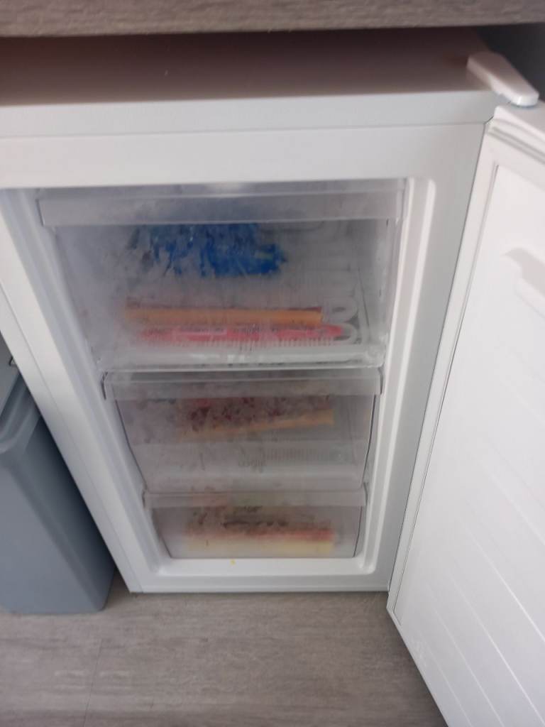 Logik  freezer 