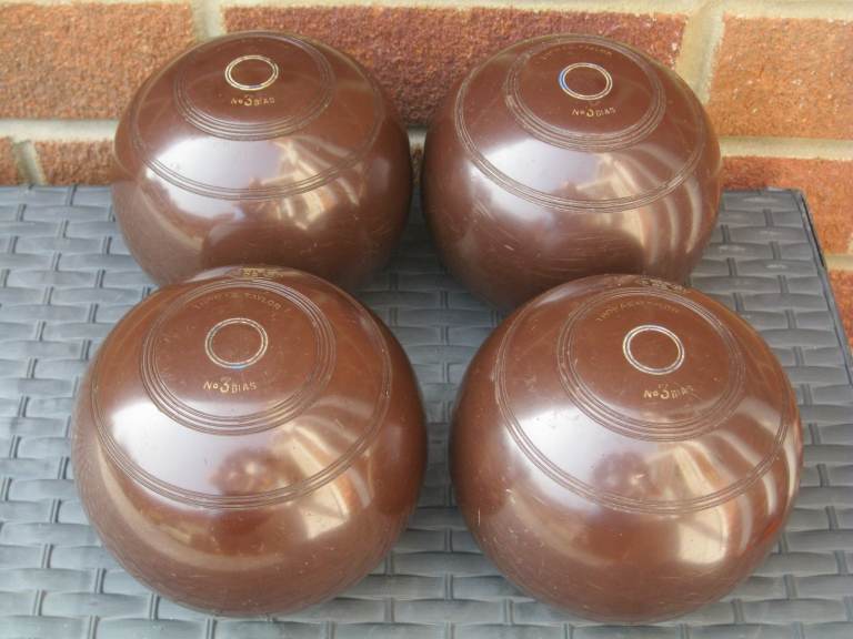 Vintage Thomas Taylor Top Grade Lignoid Set Of 4x Bowls Size 5 1/16 No.3 Bias