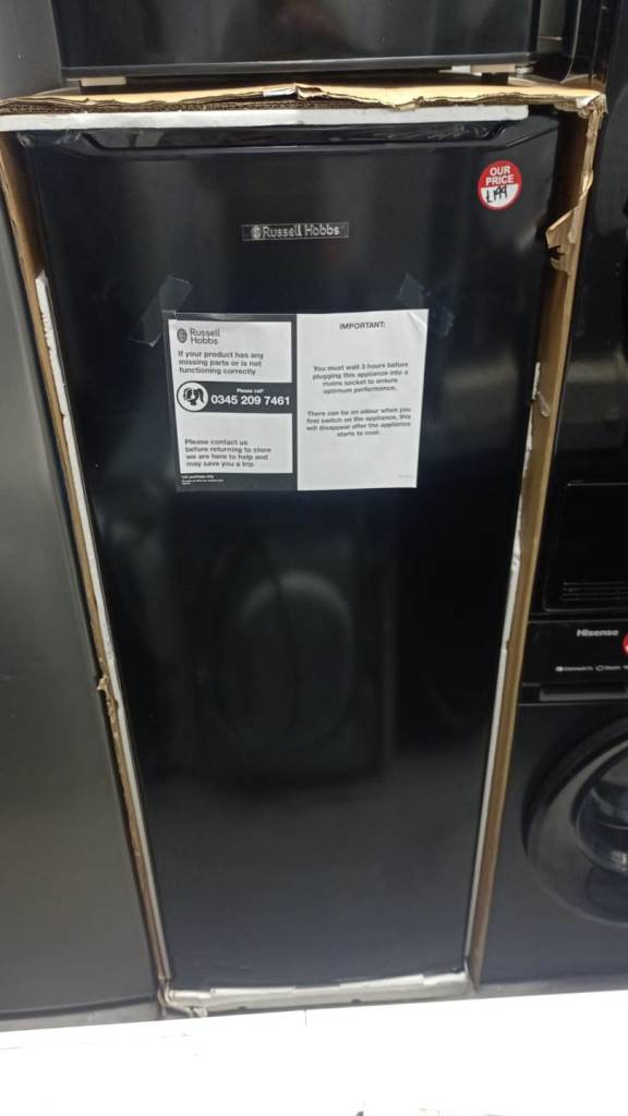 Russel Hobbs Fridge Freestanding 