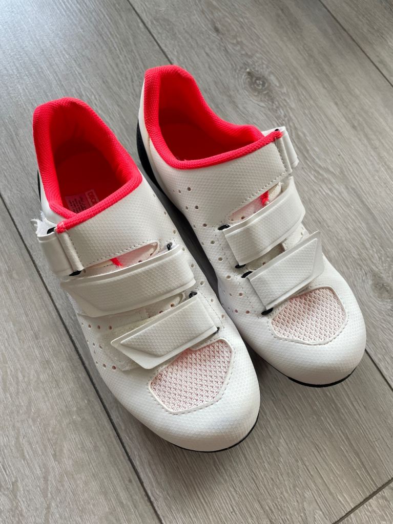 Decathlon Van Rysel Road Cycling Shoes UK 4 + Cleats (Worn Once)