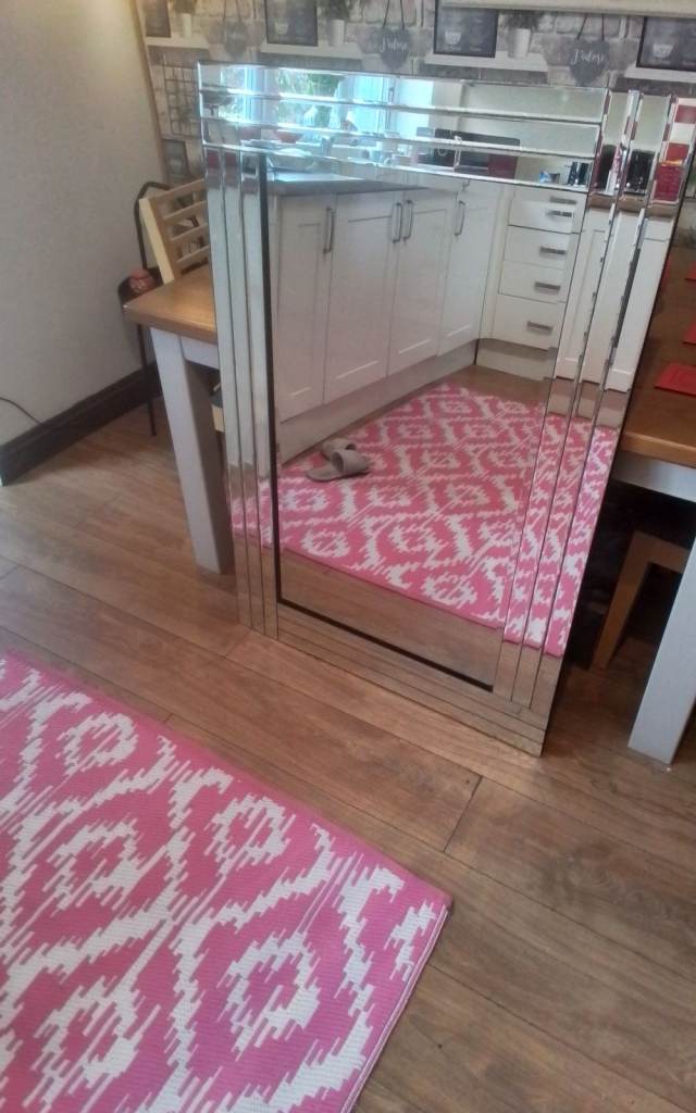 LARGE QUALITY MIRROR 