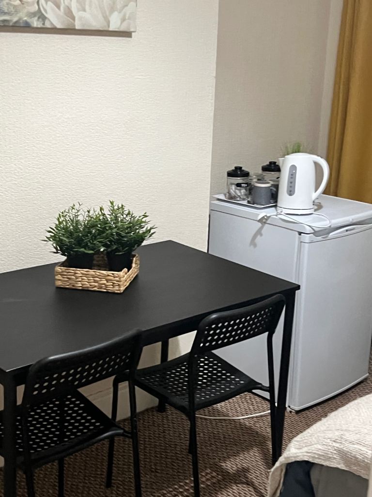 Room for rent in central Belfast