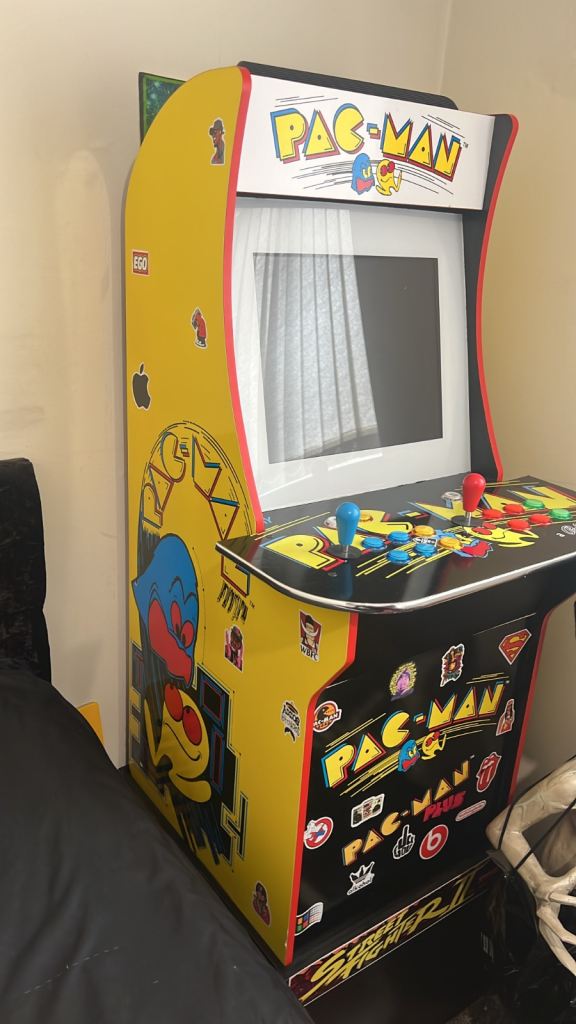Arcade Machine – Full Size, Good Condition with riser