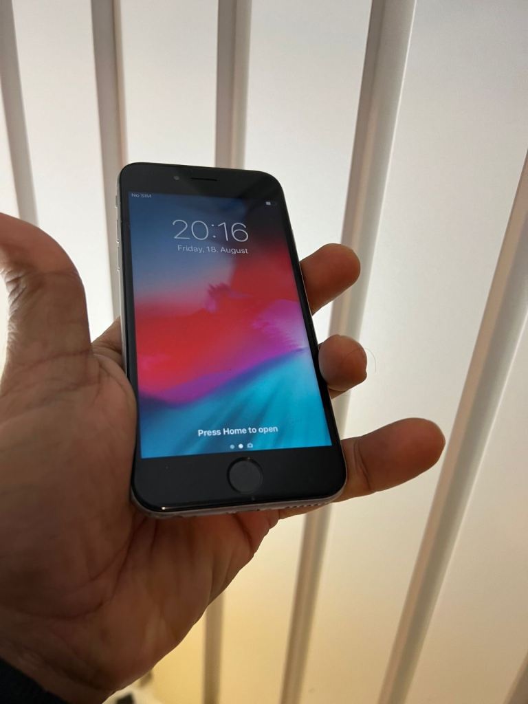 Apple iPhone 6s , 64 GB unlocked