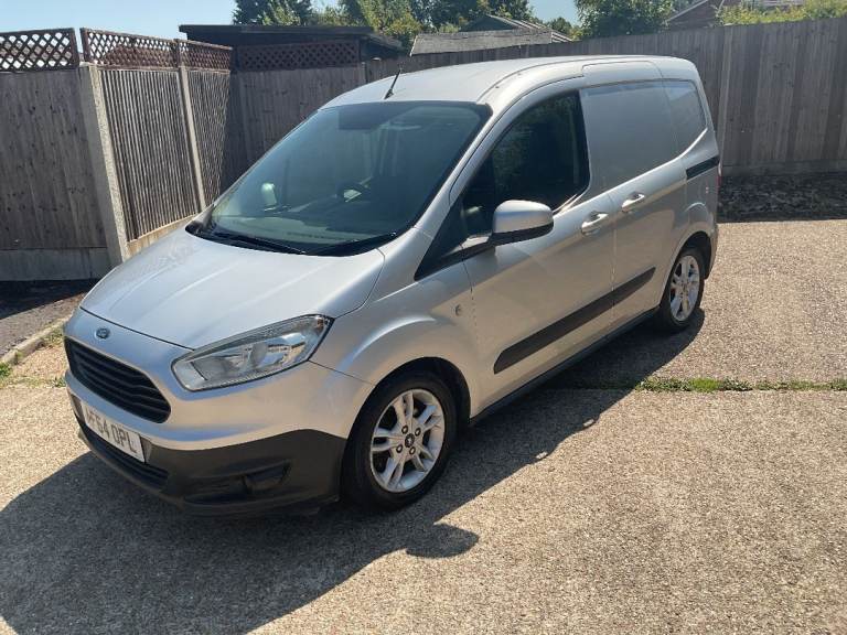 Ford Transit Courier Mot July 2027 recent full service nice clean van drives fine.
