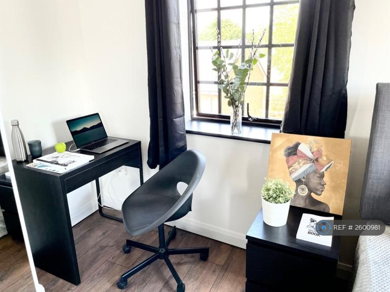 1 bedroom in Stockley Street, Northampton, NN1 (#2600981)