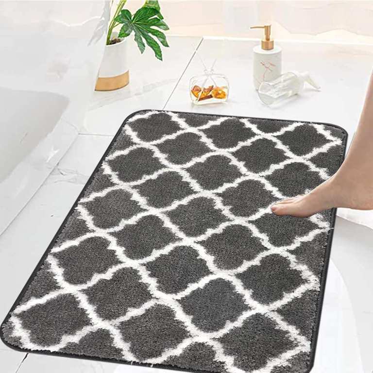 FREE TO COLLECT AS SOON AS POSSIBLE PLEASE   2 BATH MATS NEW