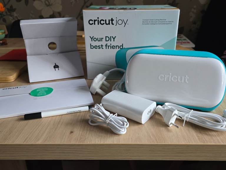 Cricut joy machine for arts and crafts. 