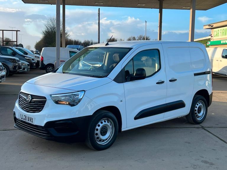 2021 Vauxhall Combo 1.5 Turbo D 2300 Dynamic Panel Van 4dr Diesel Manual L1 H1 Euro 6 (100 ps) Pa...