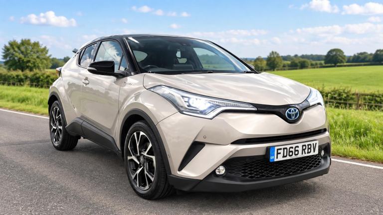 2017 Toyota C-HR 1.8 VVT-I Dynamic Petrol Hybrid CHR Stunning Example - F/S/H