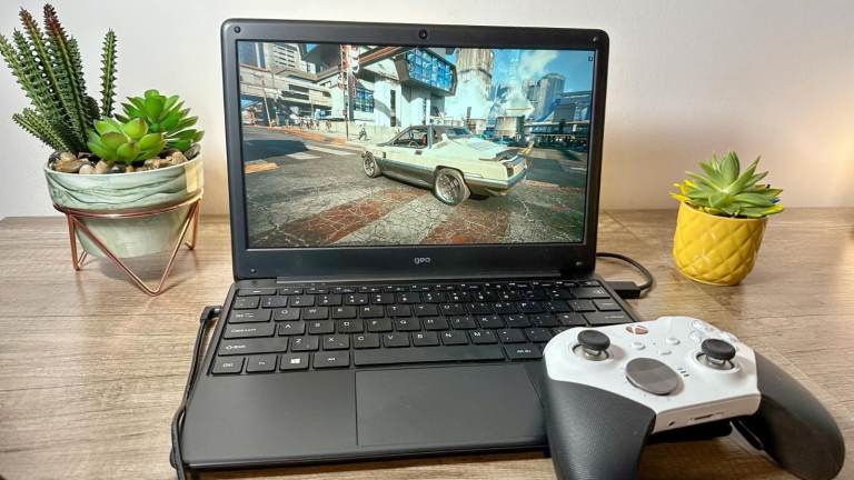 Laptop GeoBook 1E 4GB RAM 64GB SSD Windows 11 With Charger