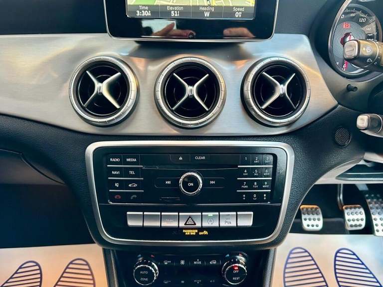  Mercedes-Benz CLA 2.1 CLA200d AMG Line Coupe 4dr Diesel Manual Euro 6 (s/s) (136 ps) Diesel Manual