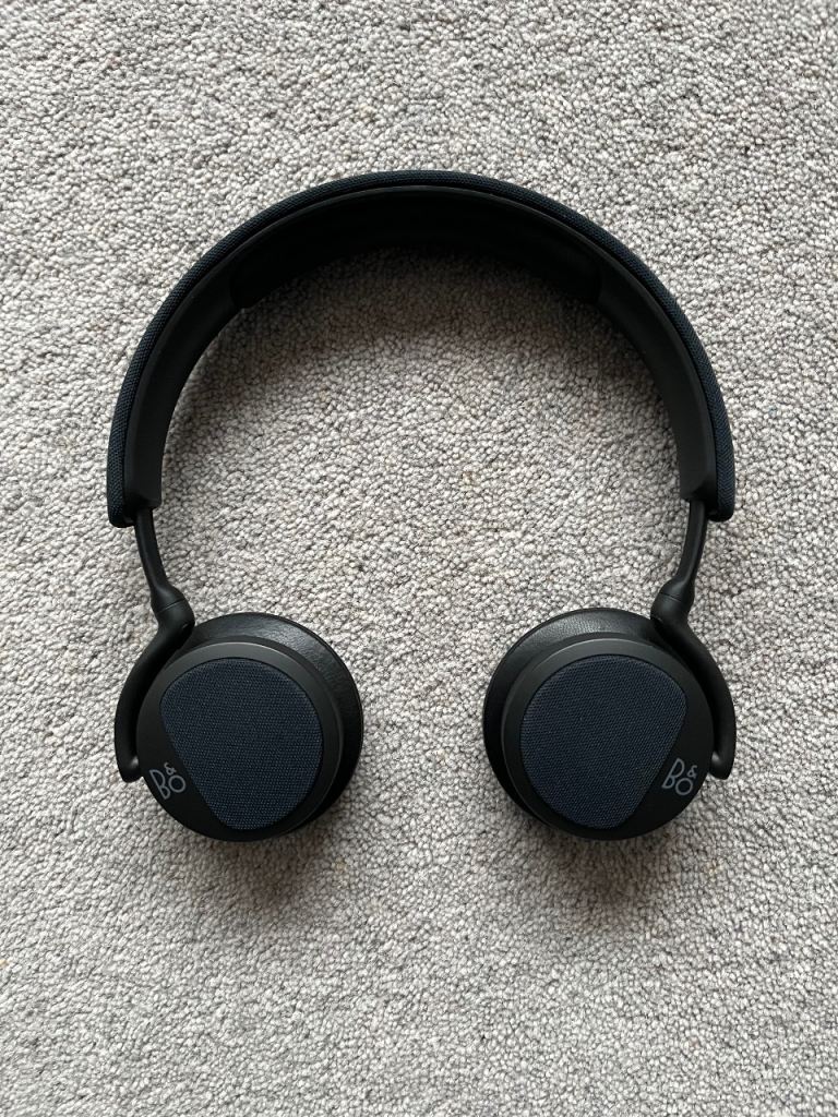 Bang & Olufsen BeoPlay H2 On-Ear Headphones Carbon Blue.