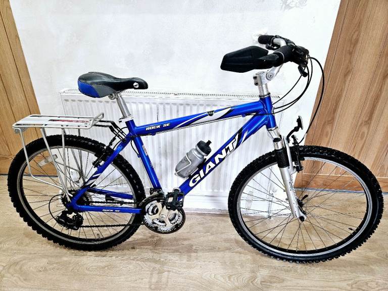 Giant rock se mountain bike with extras in good condition All fully working 