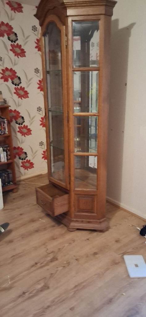 Tall cabinet