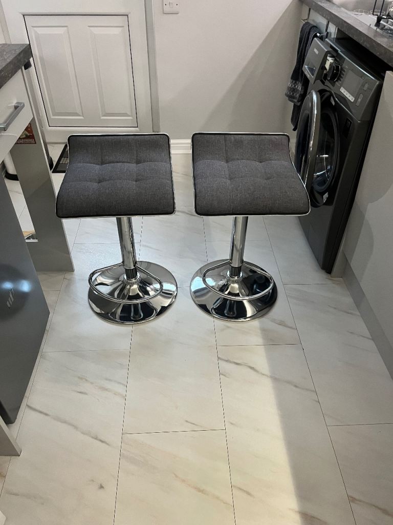2 x Breakfast Bar Stools