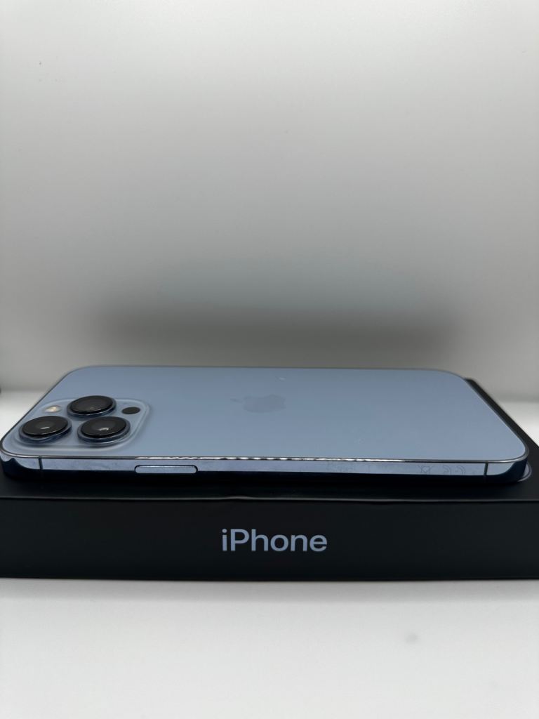 PRISTINE: Apple iPhone 13 Pro Max, 128gb, Blue (UNLOCKED)