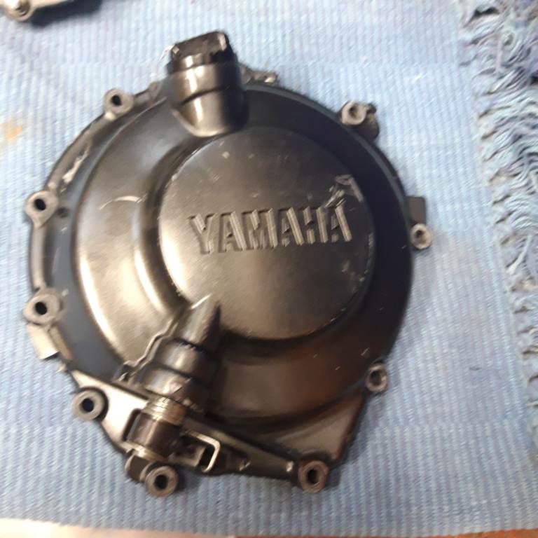 Yamaha R6 yr 2004 5SL clutch cover 