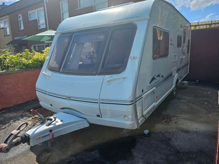 Swift challenger 550 se fixed bed 4-5 berth 