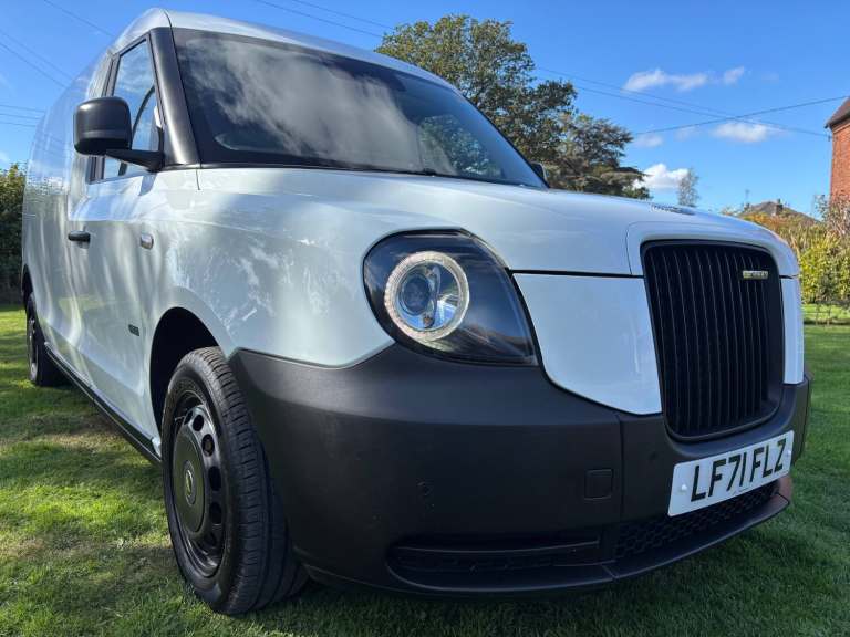 2021 LEVC VN5  31kWh City Panel Van 5dr Petrol Plug-in Hybrid Auto Euro 6 Range Extender PANEL VA...