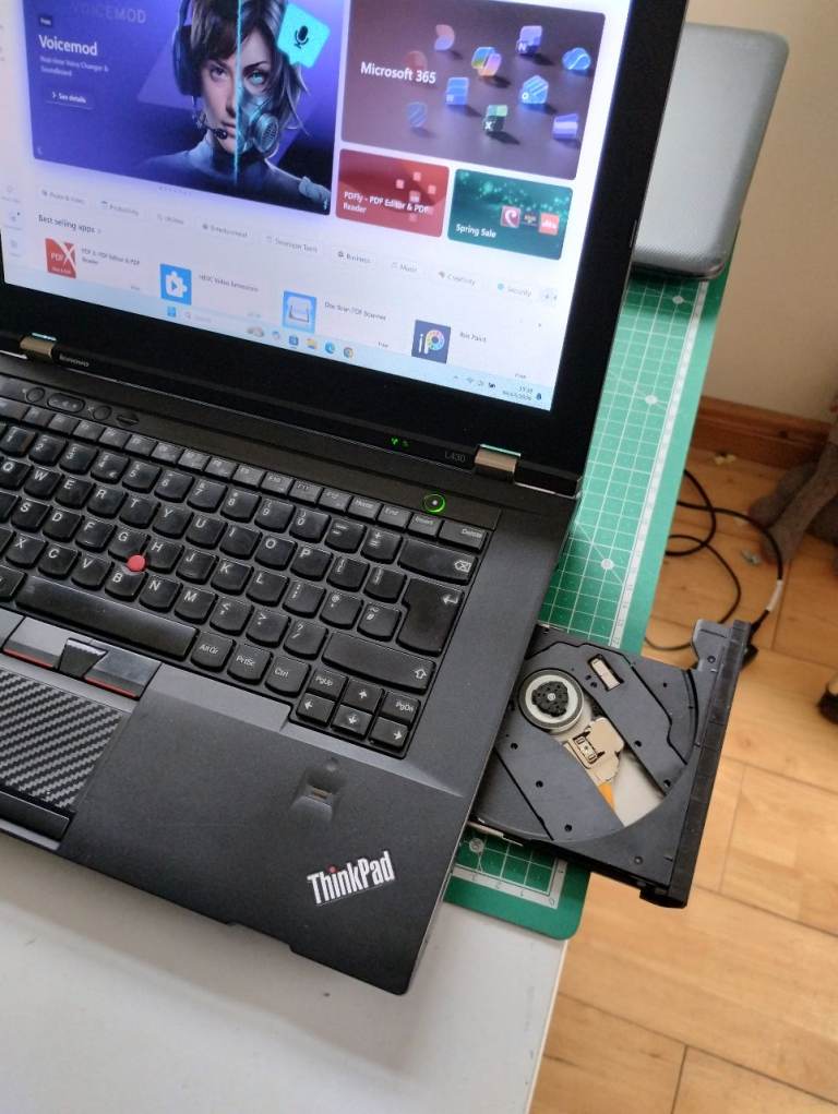 FULL MICROSOFT OFFICE, 16GB RAM, Windows 11, i5, 150GB SSD, Webcam, DVD. Lenovo laptop