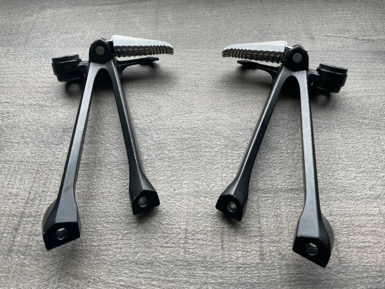 Suzuki Gsxr rear foot pegs. 