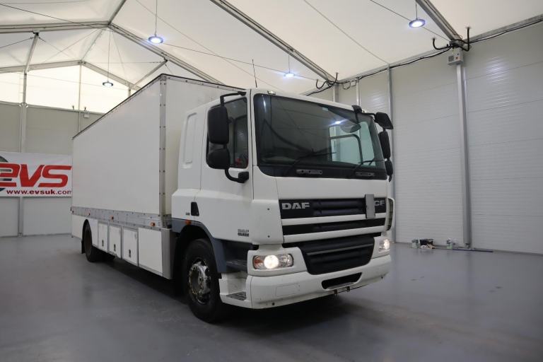 2009 (09 PLATE) DAF CF 65.220 4x2 Euro 5 Boxes