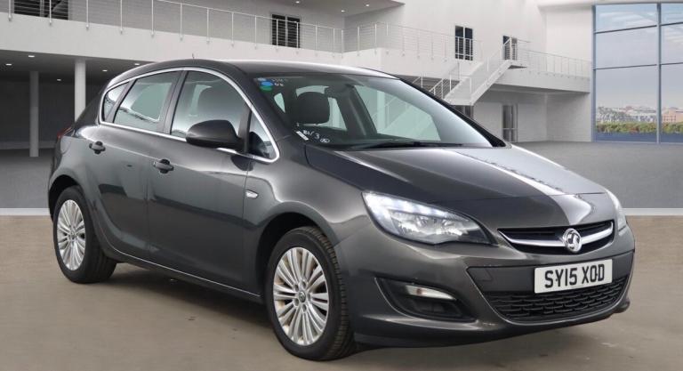 2015 Vauxhall Astra 1.6 CDTi 16V ecoFLEX Excite 5dr HATCHBACK Diesel Manual