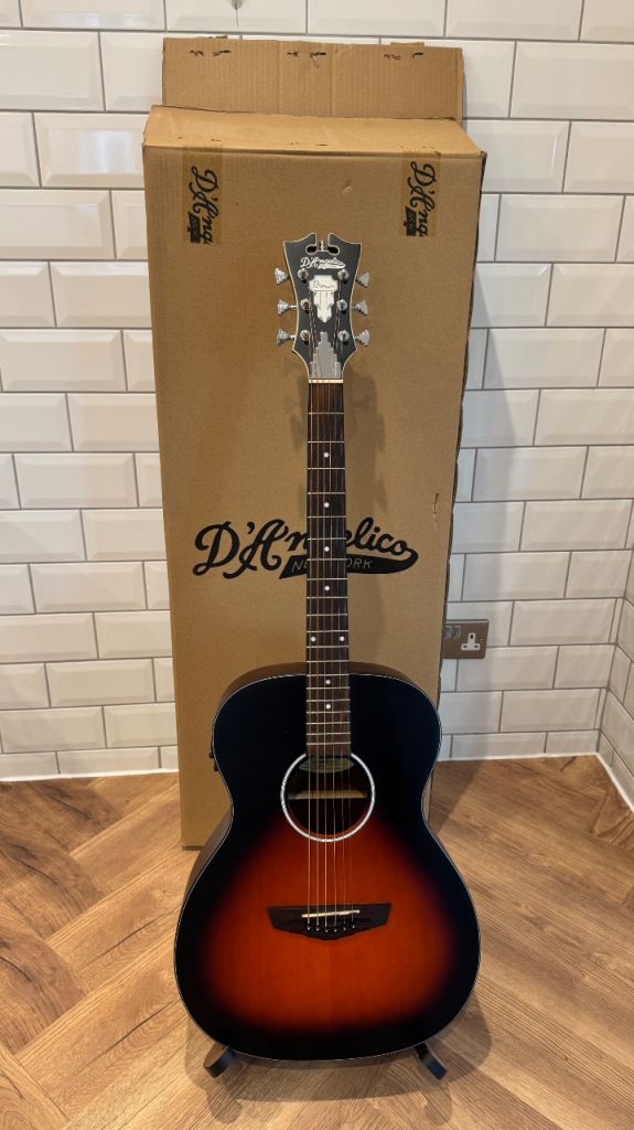 Beautiful D’Angelico Premier Tammany LS Satin Vintage Sunburst Electro Acoustic Guitar