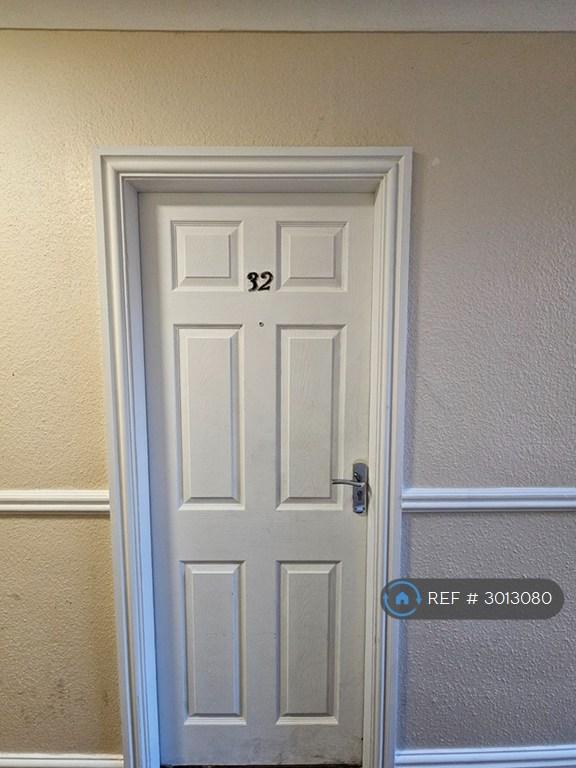 1 bedroom flat in Chorcliffe House, Chorley, PR7 (1 bed) (#3013080)