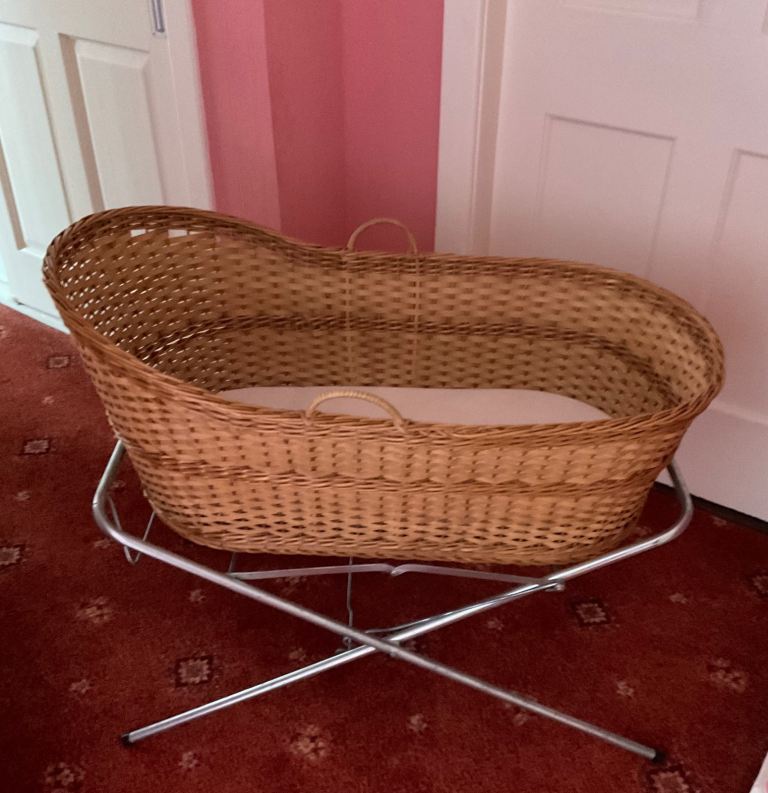 Moses basket and baby bath