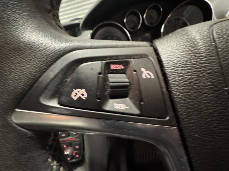 VAUXHALL MERIVA 1.4 i Tech Line 2014