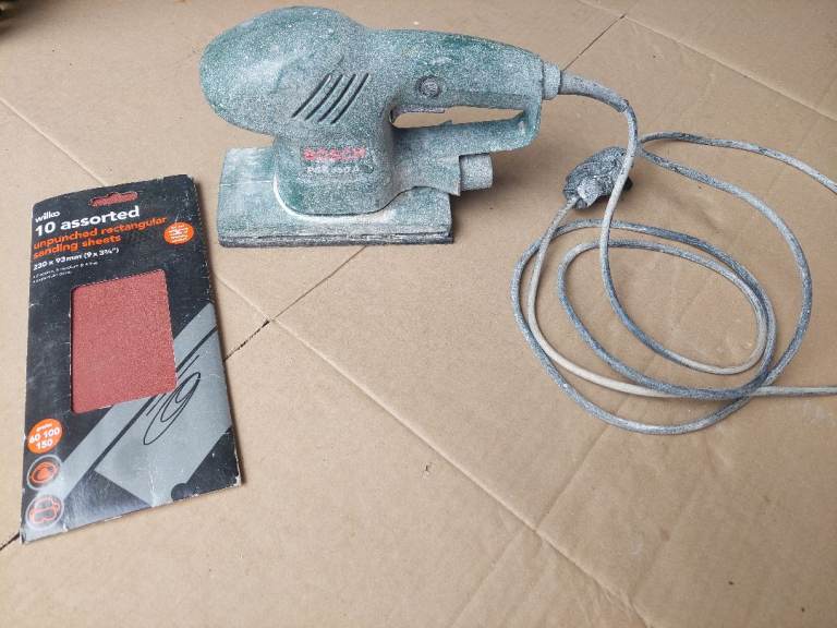 Bosch sander and pads FREE