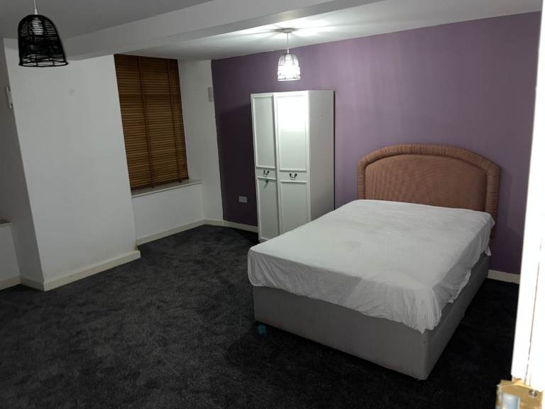 Massive Double Bedroom for Rent on High Street Berwick-upon-Tweed 
