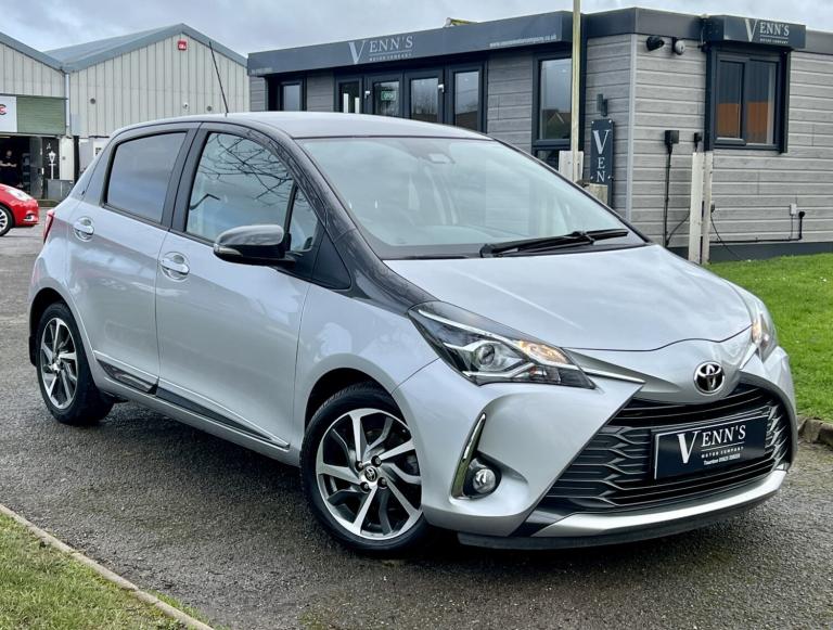 TOYOTA YARIS 1.5 VVT-i Y20 Bi-tone 2020