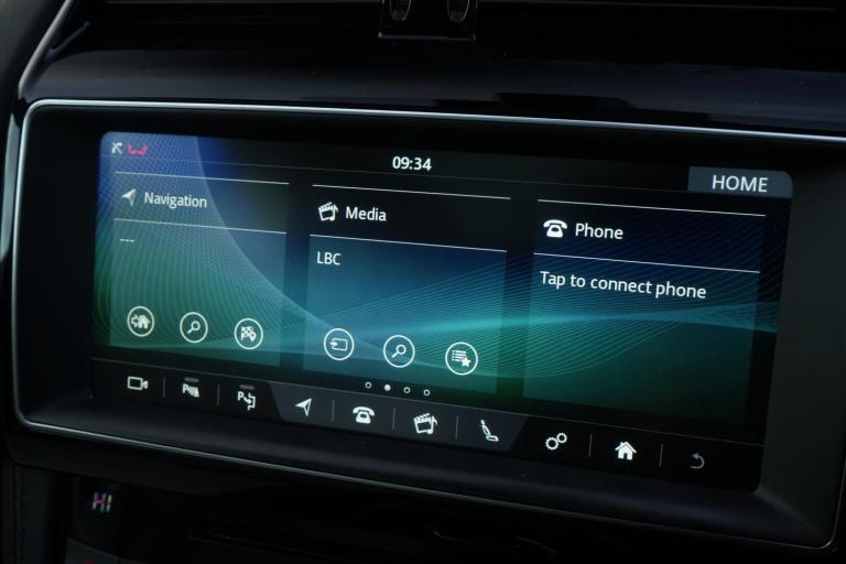 2016 Jaguar F-Pace 3.0d V6 1st Edition 5dr Auto AWD ESTATE DIESEL Automatic