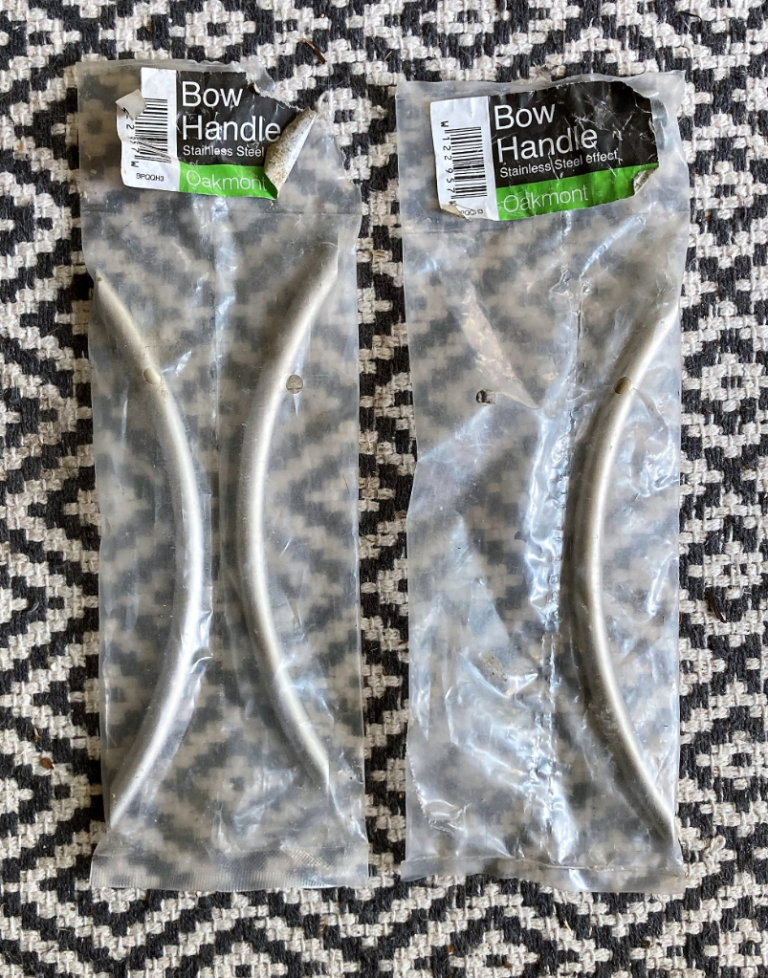 BNIB OAKMONT SATIN CHROME DOOR PULL HANDLES DRAWER DRAWERS CUPBOARD FURNITURE CARPENTRY CABINET DIY