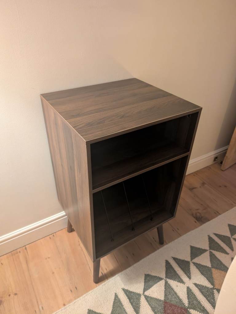 Record player stand 