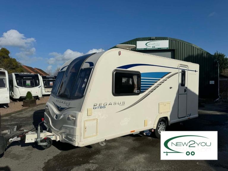 2015 Bailey Pegasus Genoa GT65 - 2 Berth Caravan - STOCK H026