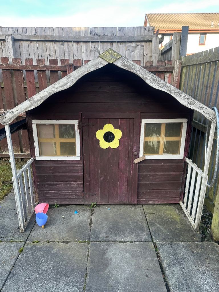 Free kids house
