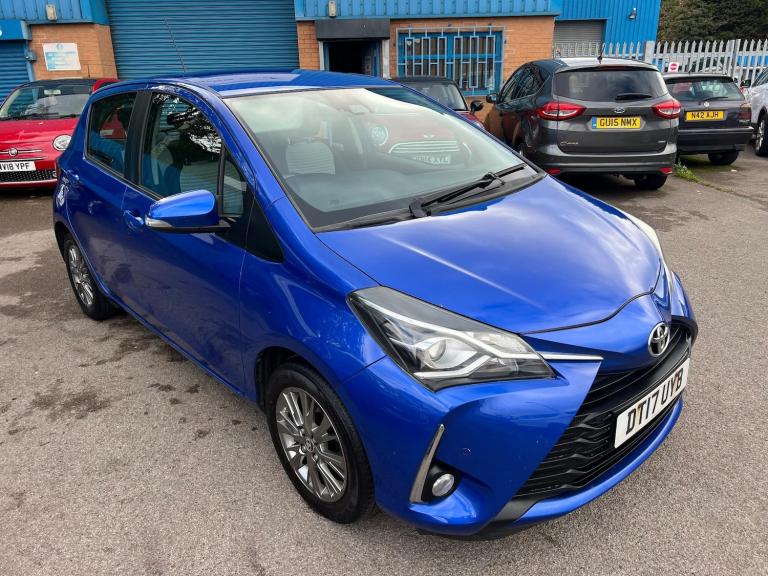 2017 Toyota Yaris 1.5 VVT-i Icon Tech Euro 6 5dr HATCHBACK Petrol Manual