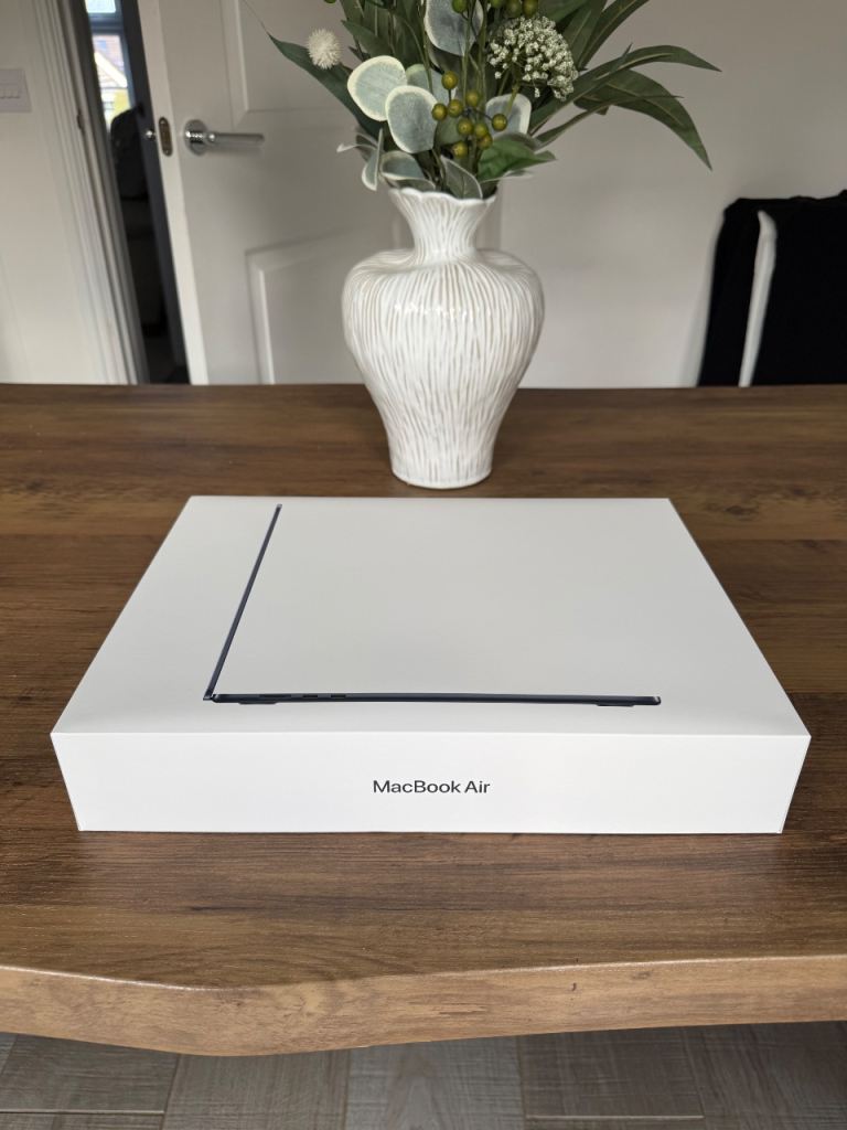 Apple MacBook Air 15” M4 Midnight 256gb 2025. Brand New Sealed. Won From Raffle.