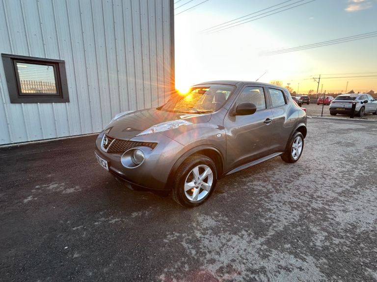 Nissan, JUKE, Hatchback, 2010, Manual, 1598 (cc), 5 doors
