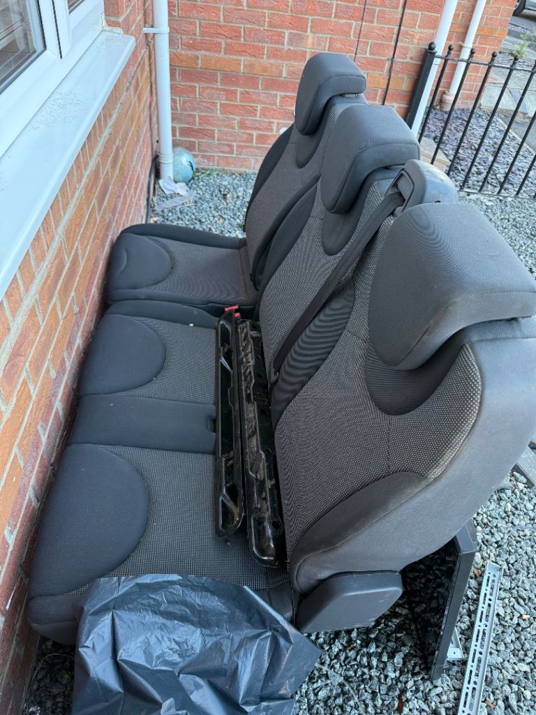 Can seats 