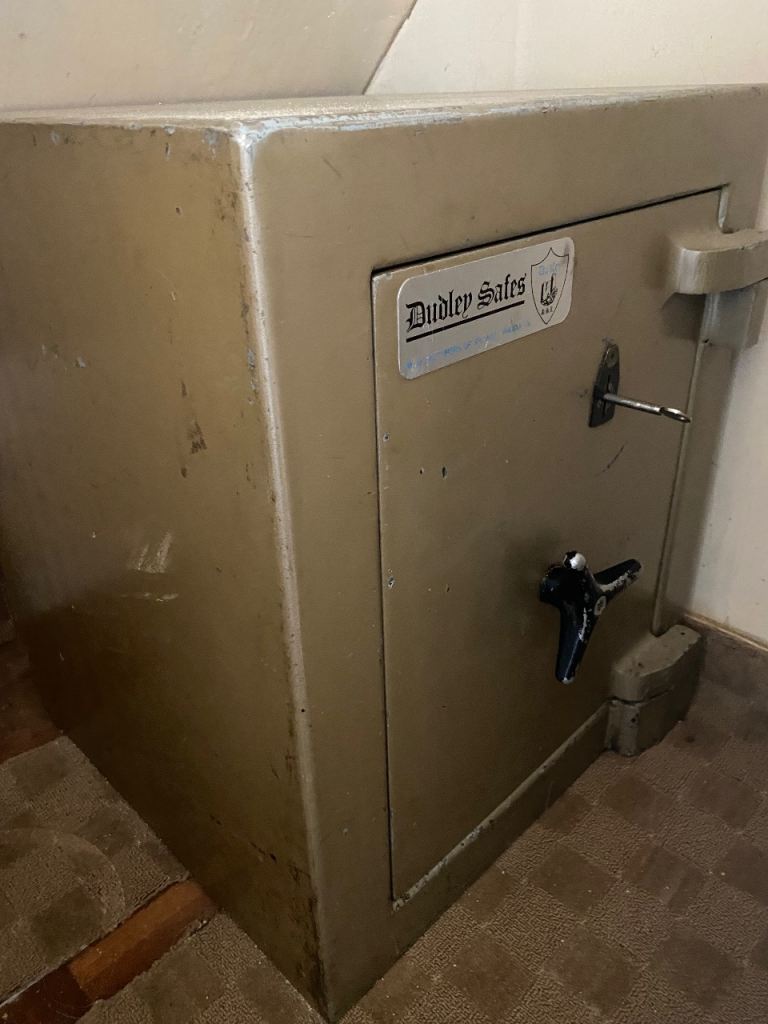Dudley Sales Safe – Good Condition, with Key