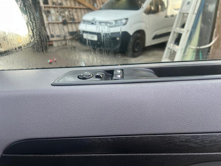 2022 Vauxhall Vivaro 2900 1.5d 100PS Sportive H1 Van PANEL VAN Diesel Manual