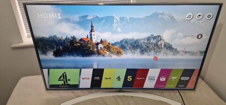 LG 49" 4k smart tv _ can deliver