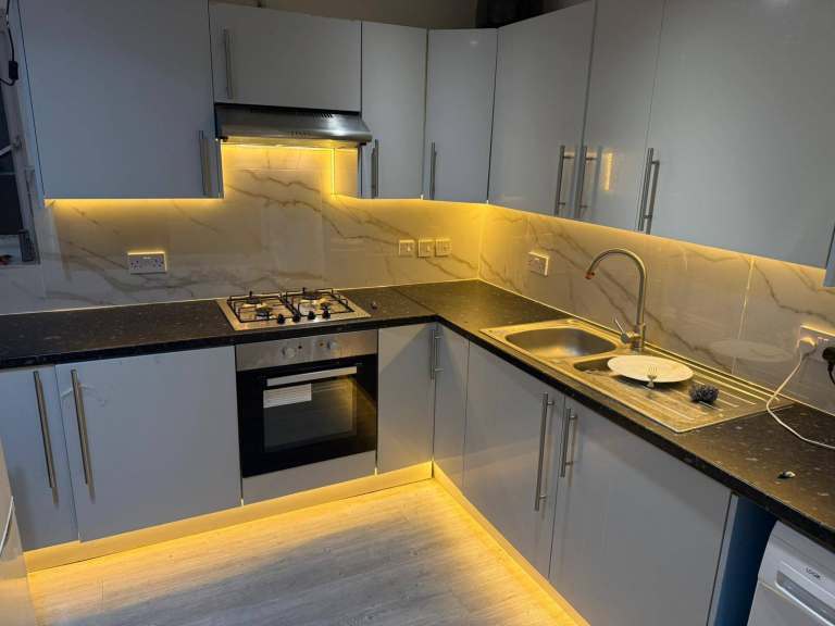 🔥 STYLISH DOUBLE ROOM – ALL BILLS INCLUDED – CR7 7JB 🔥