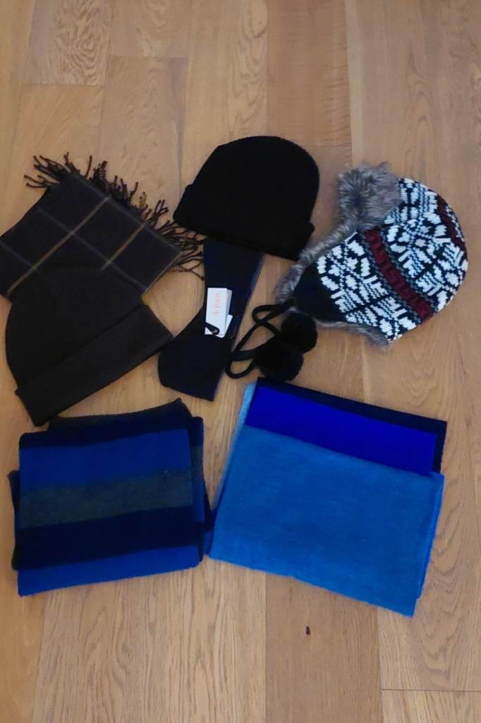 🧣 LARGE BUNDLE OF 17 X MEN’S ACCESSORIES/SCARVES/HATS - incl: NEW Hugo Boss