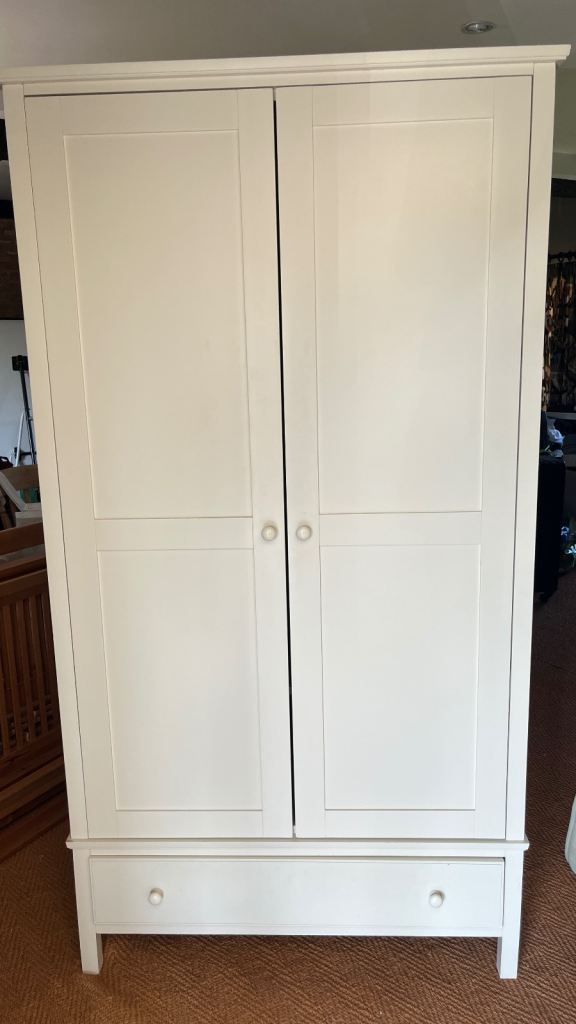 White Wooden Wardrobe with Drawer and Hanging Rail – Good Condition